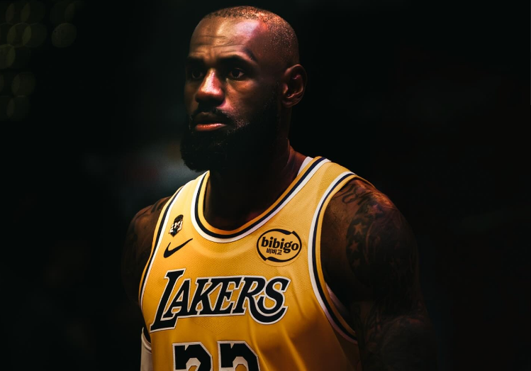 世界杯官方直播软件下载-并列历史第一！詹姆斯第19次晋级季后赛 追平斯托克顿马龙纪录